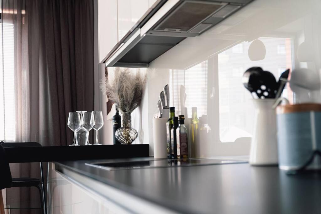 Prague Marina River View Apartment Close To City Centre Free Parking Extérieur photo
